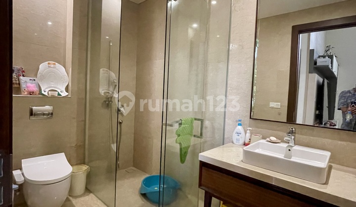 Pakubuwono Spring 4 Bedroom Combined Unit High Ceiling Good Deal Unit 2