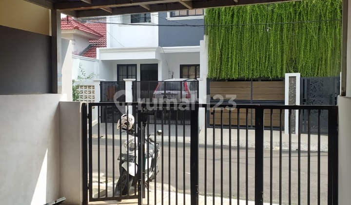 Disewakan Rumah Siap Huni 2 Lantai Di Galaxy, Bekasi  2