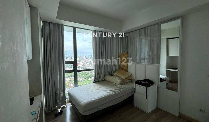 DISEWA APARTEMEN ST MORITZ Tower new ambassador Private Lift 2