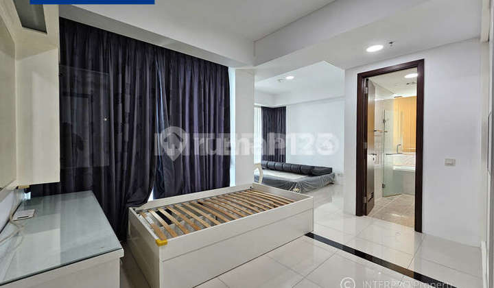 Apartment for Sale St Moritz Tower Ambassador 3 Bedrooms - Land Area 157M2 2