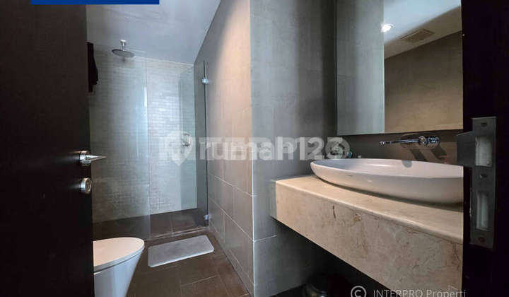 Unique, modern minimalis unit, di satu 8 residence kedoya  2