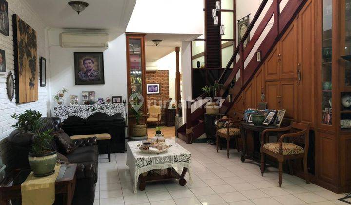 Di Jual Rumah Besar Klasik Dengan Taman Cantik di Bangka, Mampang, Jaksel 2