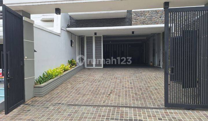 Rumah Cantik Minimalis Modern Green Garden Jakarta Barat  1