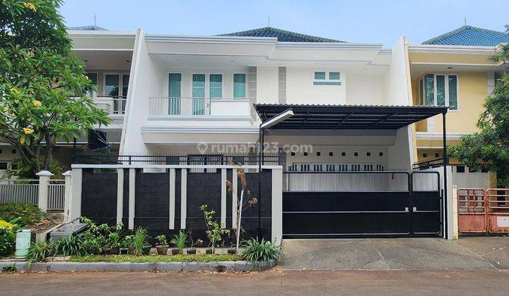 Dijual Rumah Modern Minimalis Tema Mewah di Intercon Kebon Jeruk 2