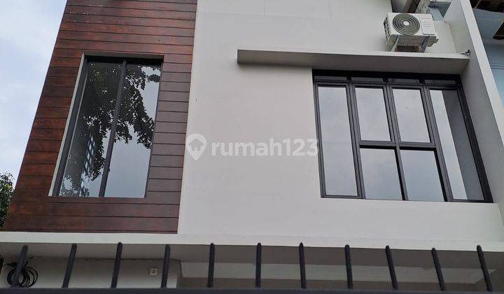 Dijual Rumah Baru Modern Meruya Utara 1