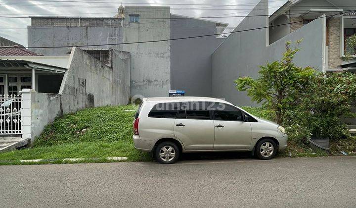 Kavling Lebar, Lokasi Strategis, di Komplek Blok Bagus di Puri Indah  2