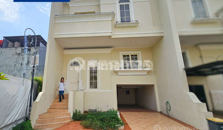 Townhouse 3 Lantai Dijual Camden House Residence Kembangan