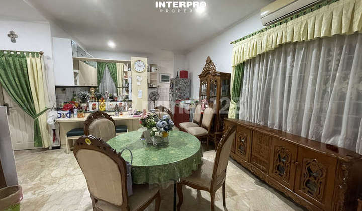 Rumah Hook Puri Indah Sebelah Taman, Pencahayaan dan Sirkulasi Udara Sangat Baik 2