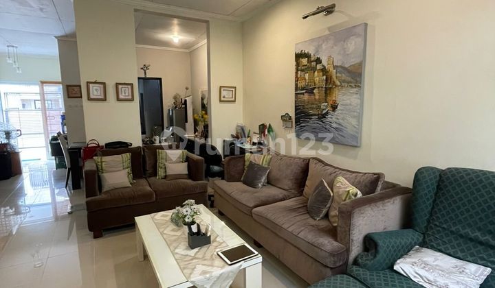 Rumah Siap Huni, Modern, Sudah Renovasi 3X di Permata Buana