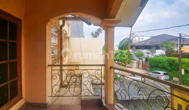 Di jual rumah tua di Tomang