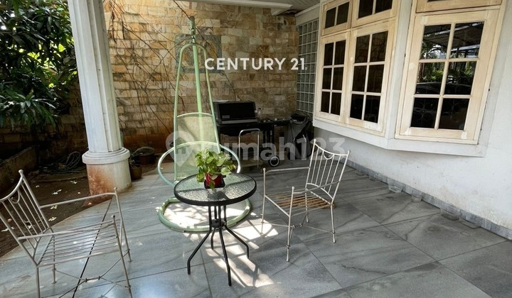 Neat and Clean House in the Middle Block of Intercon 2