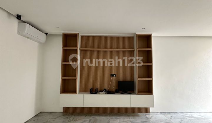 DIJUAL RUMAH BARU SPEK TINGGI DI AREA TAMAN ALFA INDAH JOGLO