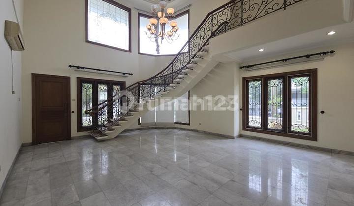 Rumah Hook Depan Taman Dalam Cluster Puri Indah Bangunan Kokoh dan Siap Huni Rumah Hook Depan Taman Dalam Cluster Puri Indah Bangunan Kokoh dan Siap Huni