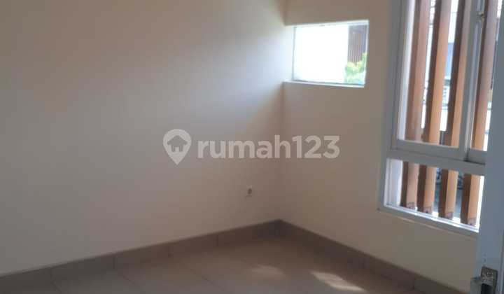 Rumah Bagus 2 Lantai Siap Huni Di Cluster Citra Raya, Cikupa - Tangerang 2