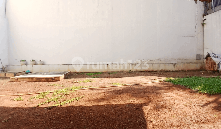 3-Story Ready-to-Occupy House in Kebagusan, South Jakarta 2