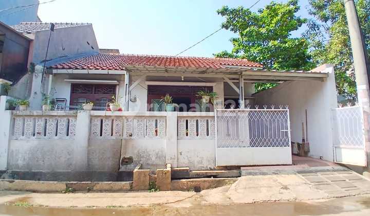 Rumah Hook 1 lantai SHM di Tirta Mandala Depok