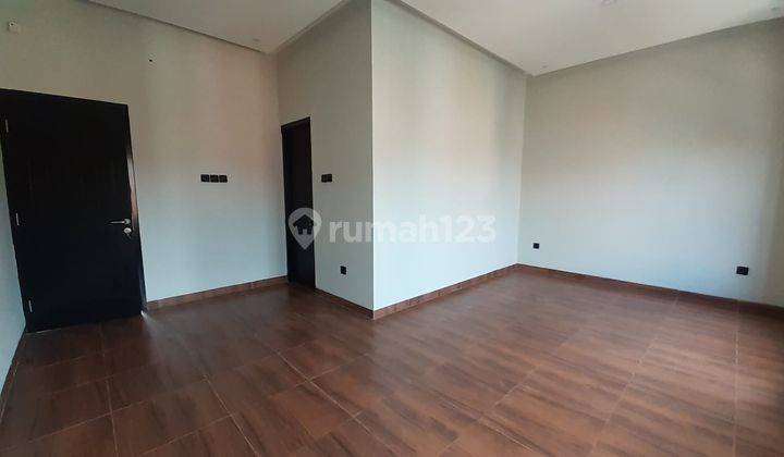 Dijual Rumah Modern Minimalis 2 Lantai Baru Dan Siap Huni di Cinere 2