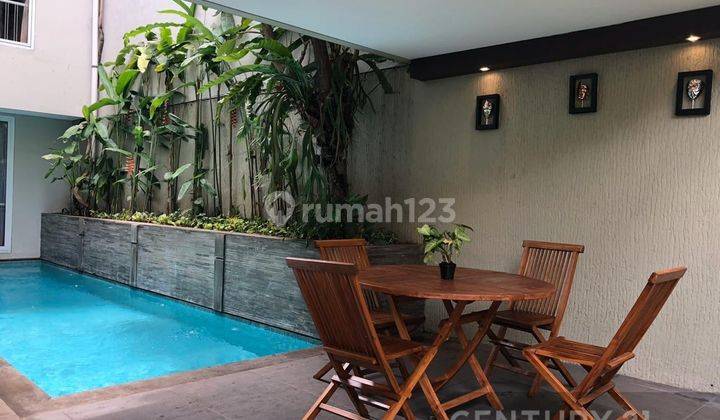 Rumah 2 Lantai Dengan Swimming Pool Di Kebayoran Baru Jakarta Selatan 2