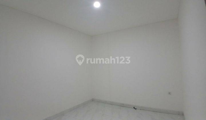 Dijual Rumah Baru 2 Lantai Modern Siap Huni Dalam Townhouse Strategis di Pangkalan Jati Cinere Depok 2