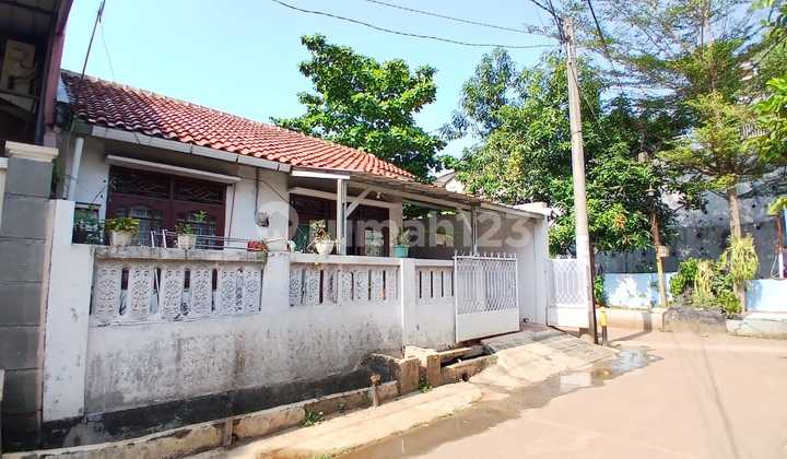 Rumah Hook 1 lantai SHM di Tirta Mandala Depok 2