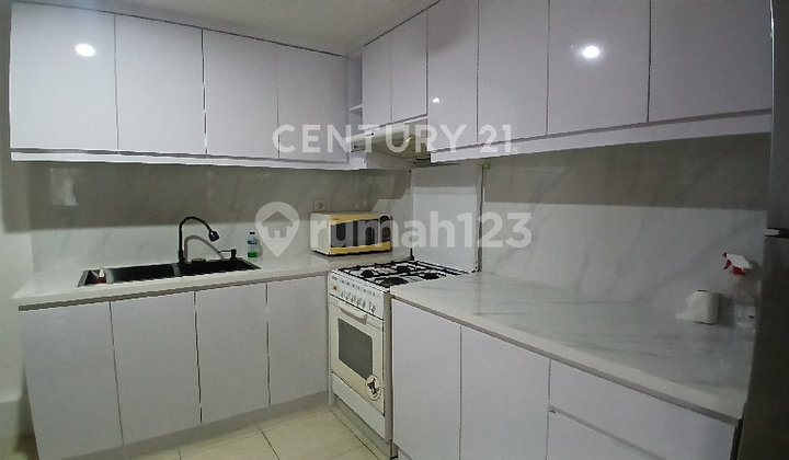 3 BR Furnished Apartment Horison Rasuna Setiabudi South Jakarta 2
