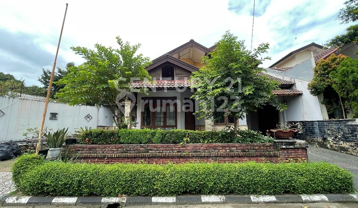 Rumah 2 Lantai Siap Huni Dalam Cluster Tepi Jalan Depok