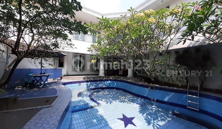 Rumah Hook 2 Lantai di Perumahan Terbaik di Cinere Depok Rumah Hook 2 Lantai di Perumahan Terbaik di Cinere Depok