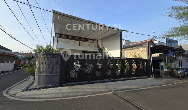 Rumah 2 Lantai Hook di Perumahan Duren Sawit Jakarta Timur