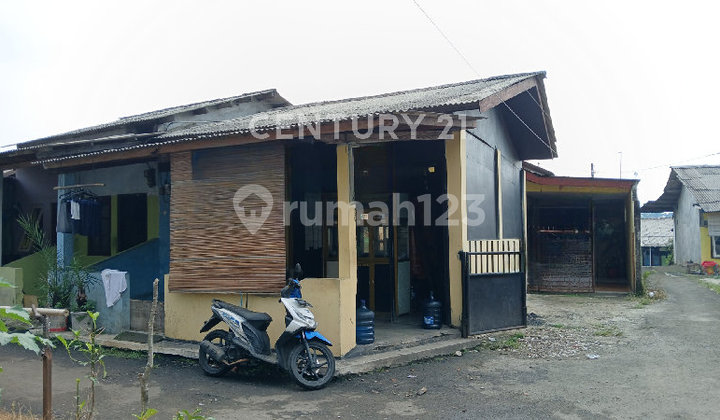 Rumah Luas Dijual Cepat Tepi Jalan Utama Depok