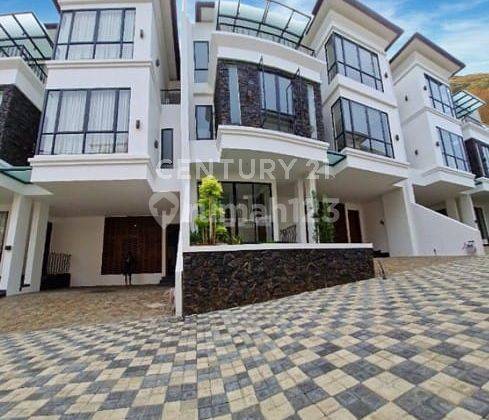 Rumah 3 Lantai Di Perumahan Exclusive Lebak Bulus Jaksel
 1