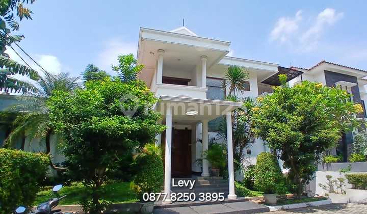 3-Story House with Private Pool in a Gated Townhouse Community, Pejaten, South Jakarta 2