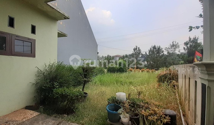 Hook House Within Cluster in Tole Iskandar, Depok 2