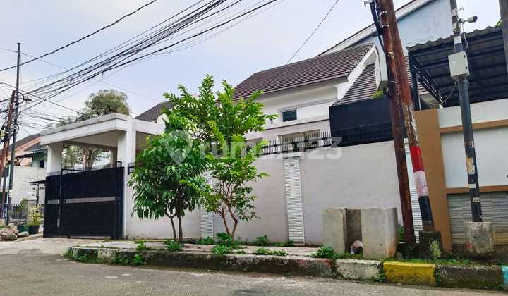 Rumah Hook 2 Lantai Design Modern di Cluster Maharaja Pancoran Mas Depok 2