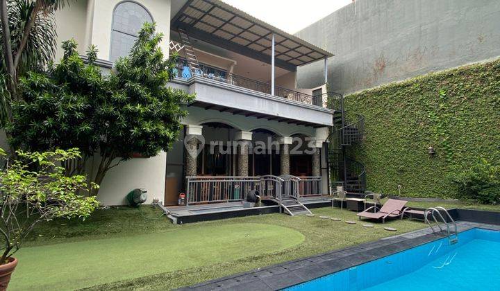 Rumah Mewah Asri Lengkap Dengan Mini Golf Gazebo Swimming Pool di Lebak Bulus Jakarta Selatan 2