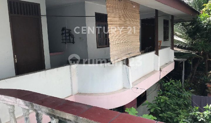 Strategic 2-Story House in Lenteng Agung, South Jakarta 2