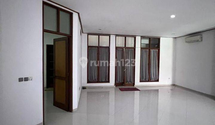 Di Jual Rumah Siap Huni Di Area Pondok Indah, Jakarta selatan 2