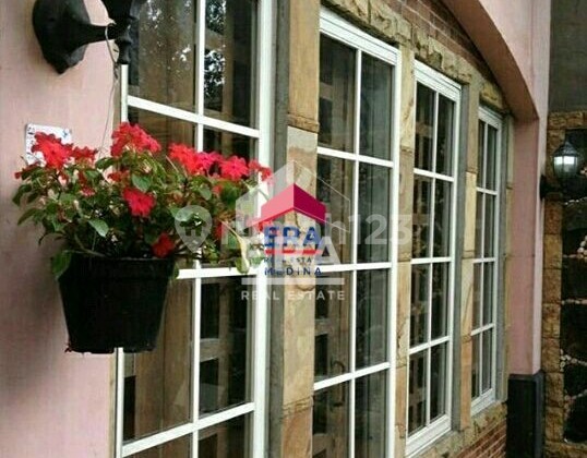 Rumah Cantik Bintaro