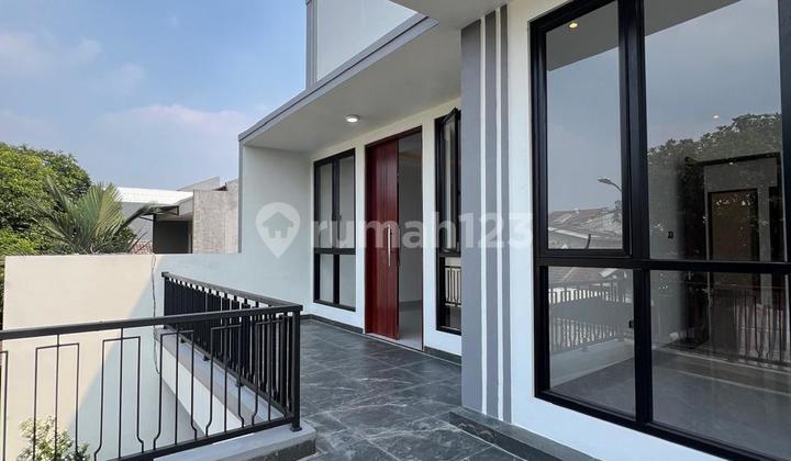Dijual Rumah Baru 2,5 Lantai Harga Nego di Graha Raya Bintaro - Tangerang Selatan