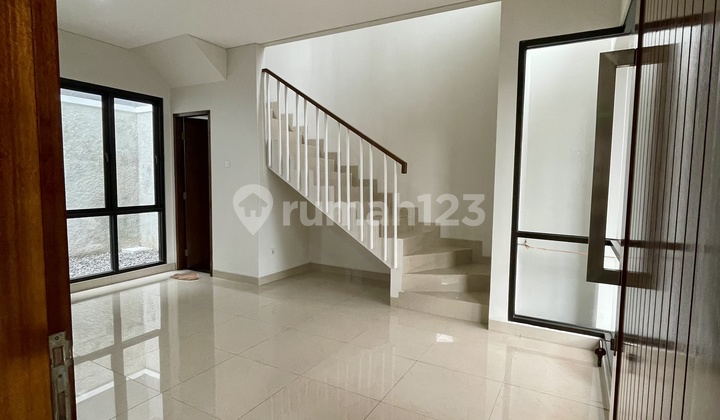 For Rent: House 5 Minutes to Bintaro Exchange