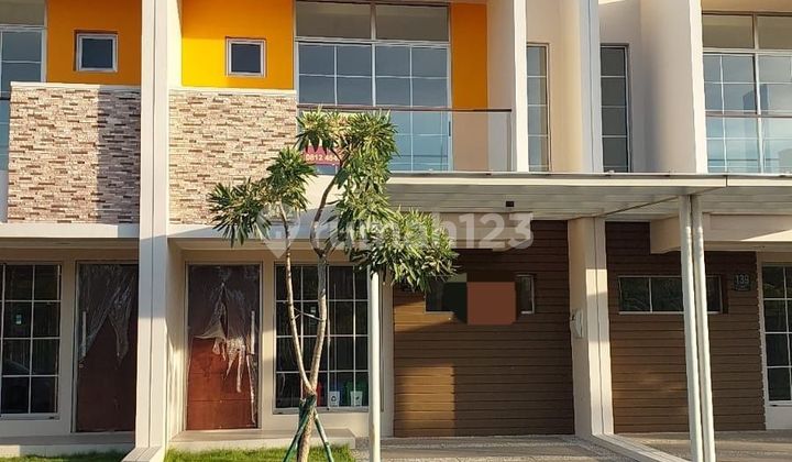 PIK 2 Sangat Strategis Hanya Berjarak 5 Km Saja Dari PIK 1 (Asumsi Seperti Jarak Antara PIK Dengan Muara Karang/Pluit). PIK 2 Berdekatan Dengan Bandara Internasional Soekarno-Hatta. 2