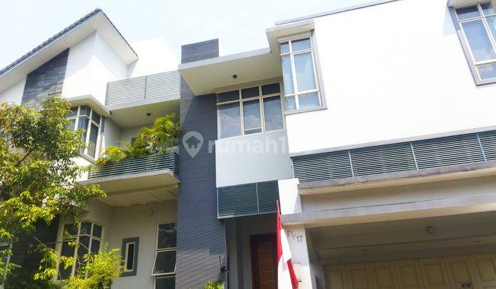 Dijual Rumah Mewah Elite Tenang Asri Dekat Danau Di Taman Telaga Golf BDS Tangerang  1