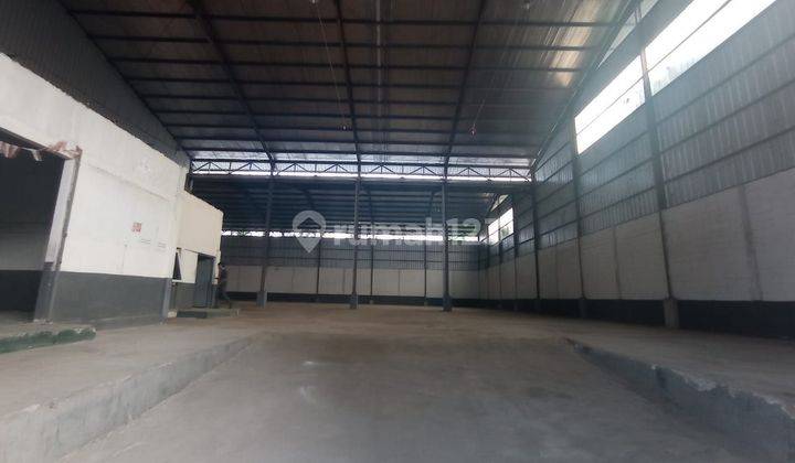 DISEWAKAN GUDANG CIBUBUR 

Lokasi : Jl.Raya Letda Natsir Ciangsana Gunung Putri Bogor 

Dalam kawasan Pergudangan • Luas Bangunan 1500m² Parkiran Luas  2