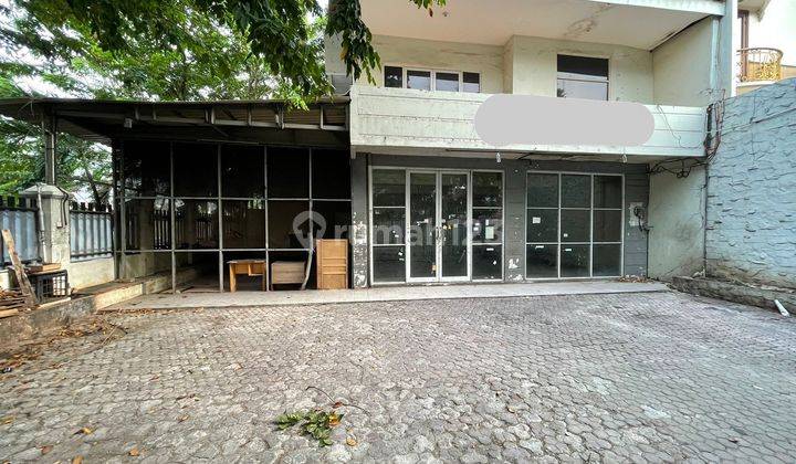 Dijual / Disewakan 
rumah Usaha / Kantor  Butuh Renovasi 
di Sunter Agung Podomoro 1