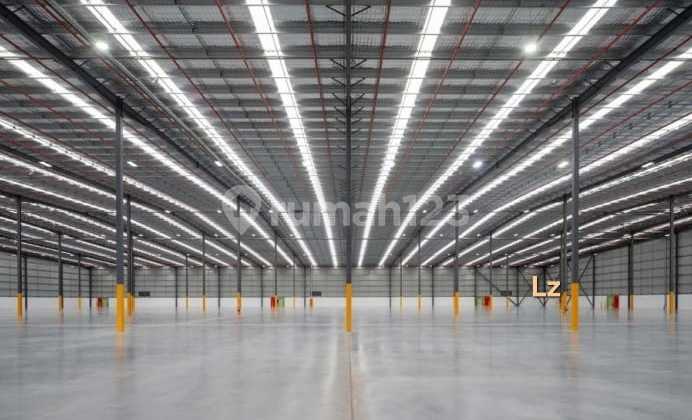 For Rent: New Ready-to-Use Warehouse in Cakung Cilincing, East Jakarta.
Brand New 100,677 SqM Warehouse Space with Double-Decker Building Warehouse. For Rent: New Ready-to-Use Warehouse in Cakung Cilincing, East Jakarta.
Brand New 100,677 SqM Warehouse Space with Double-Decker Building Warehouse.