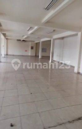 Disewa Ruko Gandeng 5
Di Cakung 
Total LT 22,5 x 15 : 337 m²
Total LB1015 m² 2