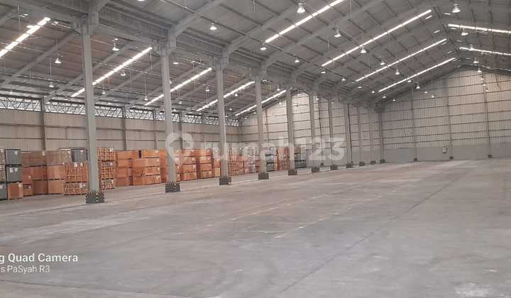 Sewa- Jual Gudang Kawasan Kitic - Deltamas- Cikarang- Lt = 7.500 M²- Lb = 4.000 M²