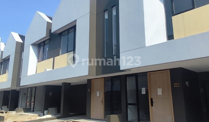 Dijual Murah Rumah Baru Harga Dibawah Harga Developer Inden Park Spring Dekat Dengan Kelapa Gading , Tipar Cakung Jakarta Timur Dijual Murah Rumah Baru Harga Dibawah Harga Developer Inden Park Spring Dekat Dengan Kelapa Gading , Tipar Cakung Jakarta Timur