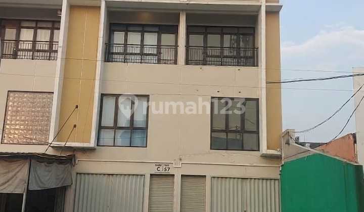 Di Sewa Ruko 3,5 Lantai + Rooftop Disewakan di Tebet Jakarta Selatan