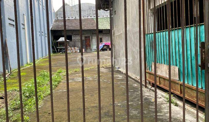 Tanah Bonus Bangunan Rumah Nempel Kampus Umy. Cuma 5 Meter Ke Tembok Kampus Umy. Strategis. Cocok Untuk Kost/usaha 1