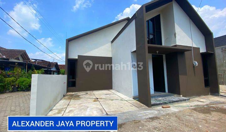 Rumah Scandinavian 2 Lantai Baru Siap Huni Di Dekat Kota Jogja Dalam Ringroad Dekat Kampus Upy Pgri.  2